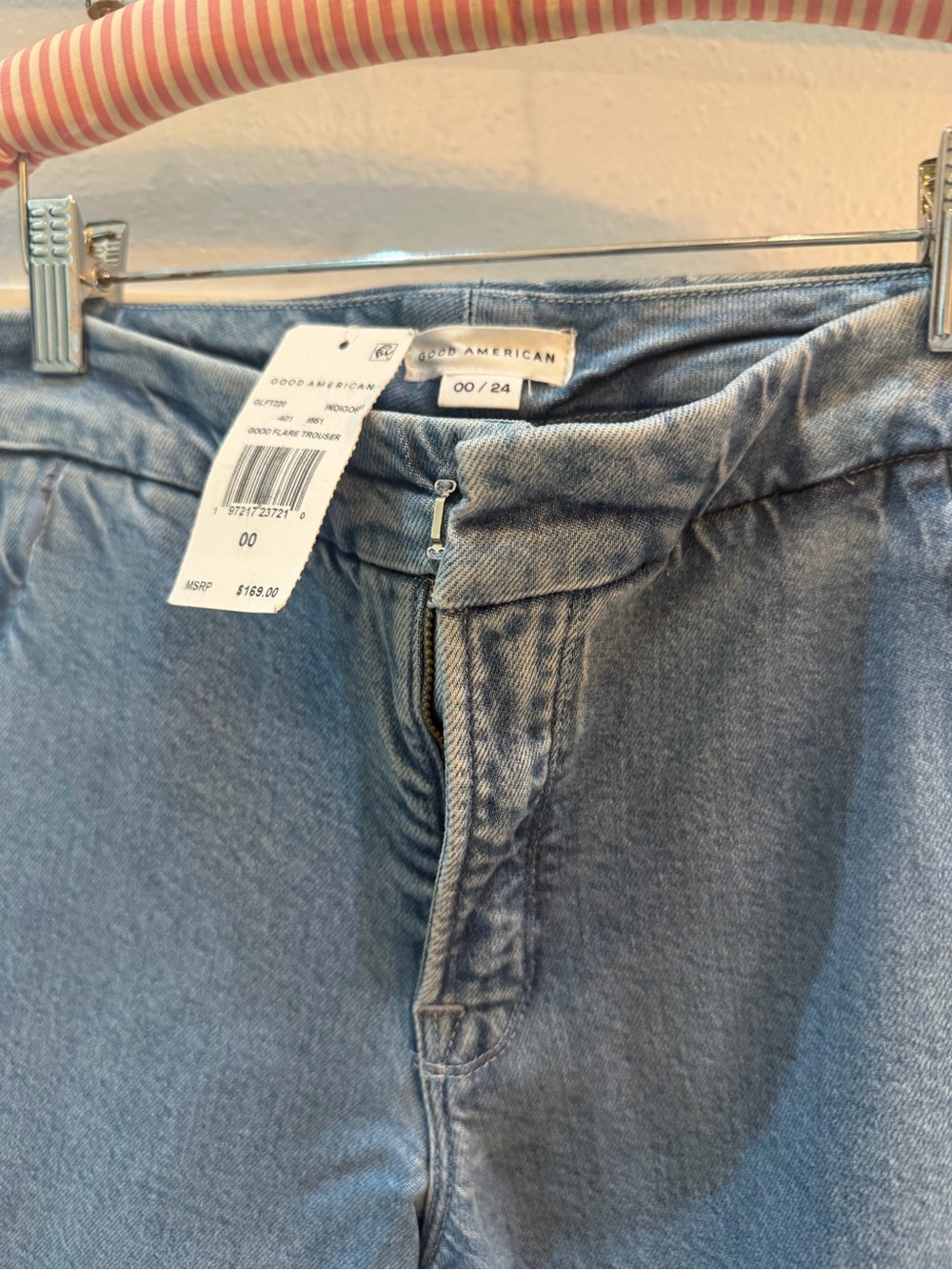 Good American Medium Wash Trouser Flared Jeans - Picture 3 of 5